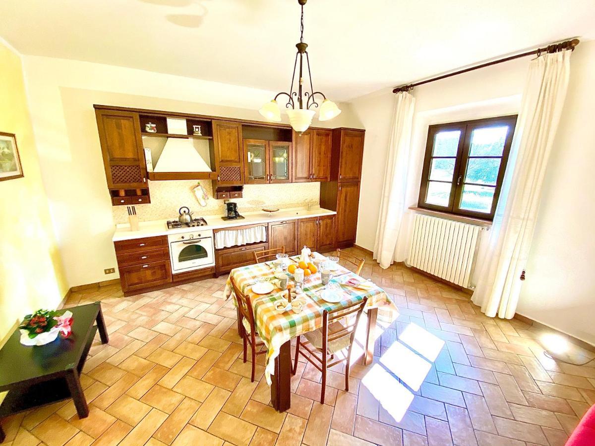 Agriturismo L'Antica Quercia Pomarance Buitenkant foto