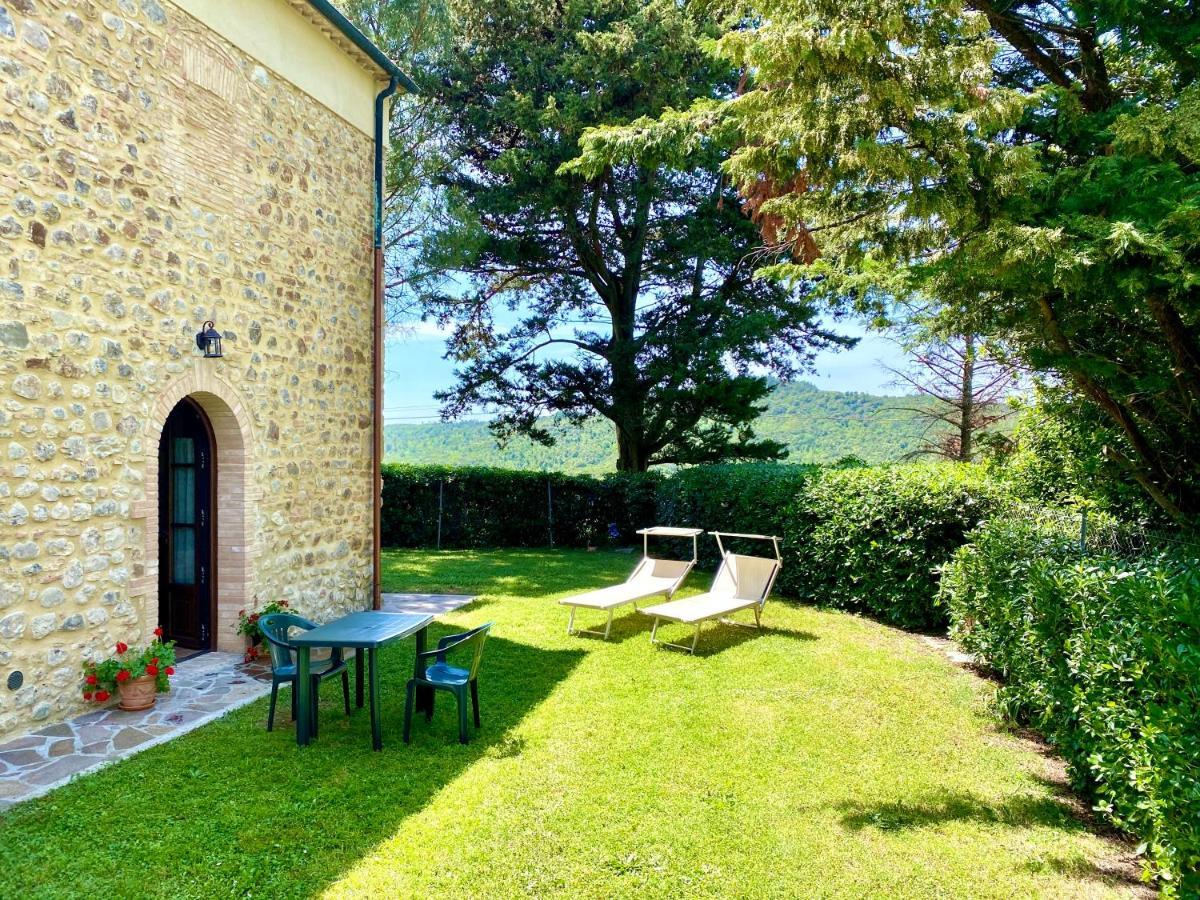 Agriturismo L'Antica Quercia Pomarance Buitenkant foto